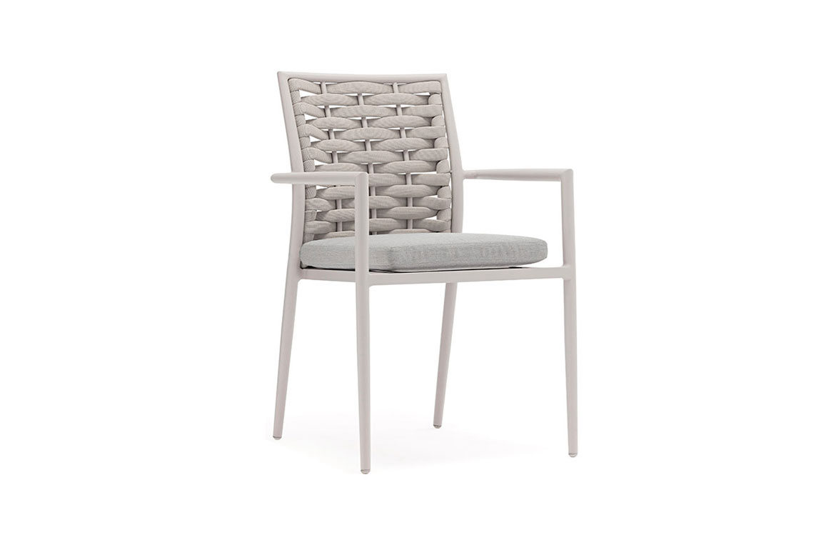 Loop dining chair